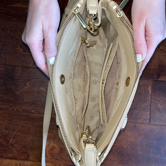 Tory Burch Robinson Mini Satchel - Picture 5 of 6